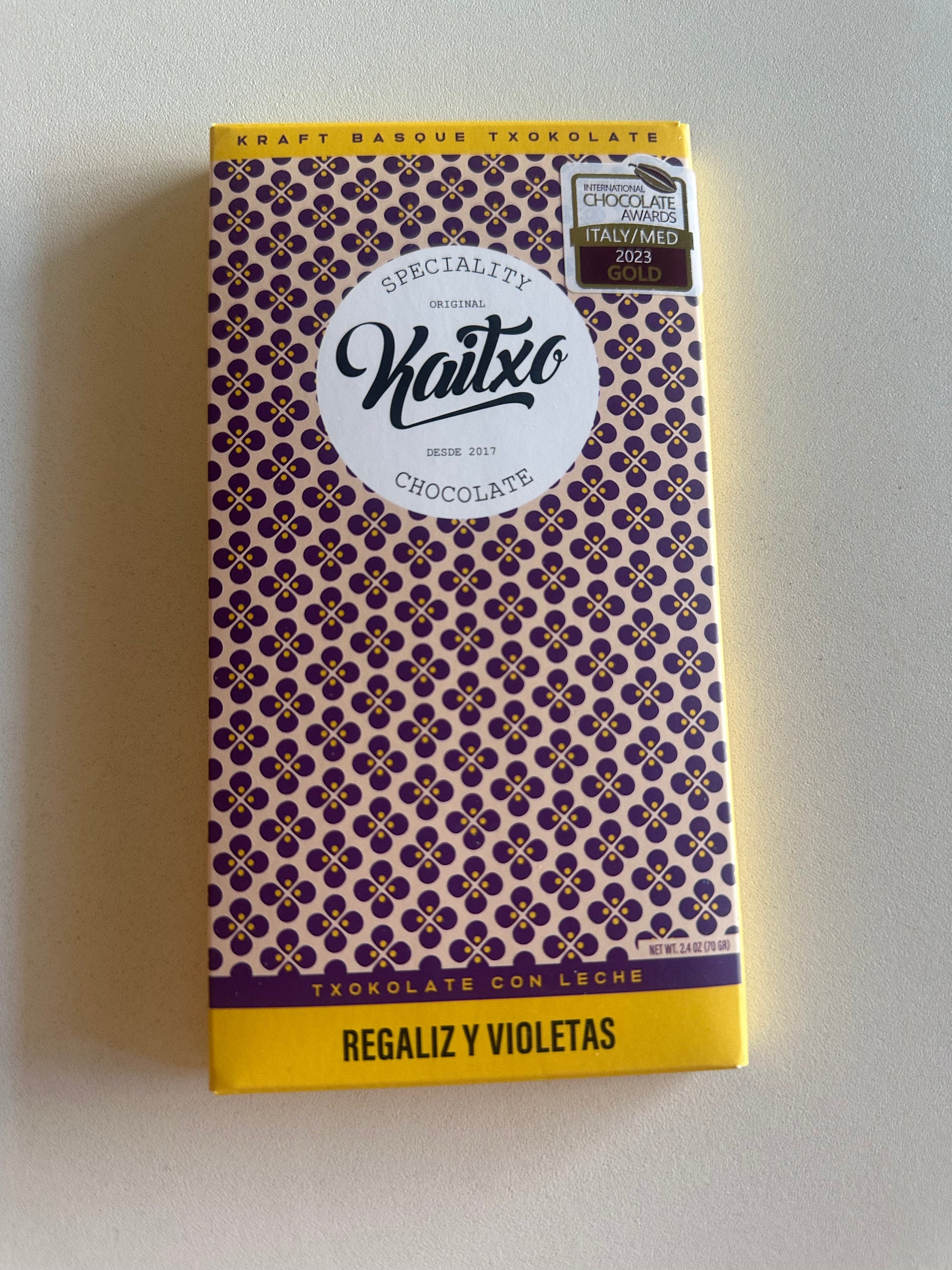 Kaitxo,  Regaliz y violetas